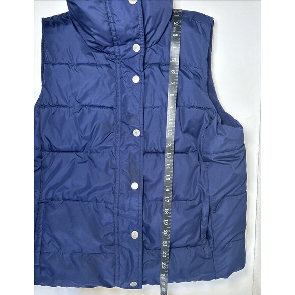 Women's Navy Puffer Vest - Picture 12 of 15